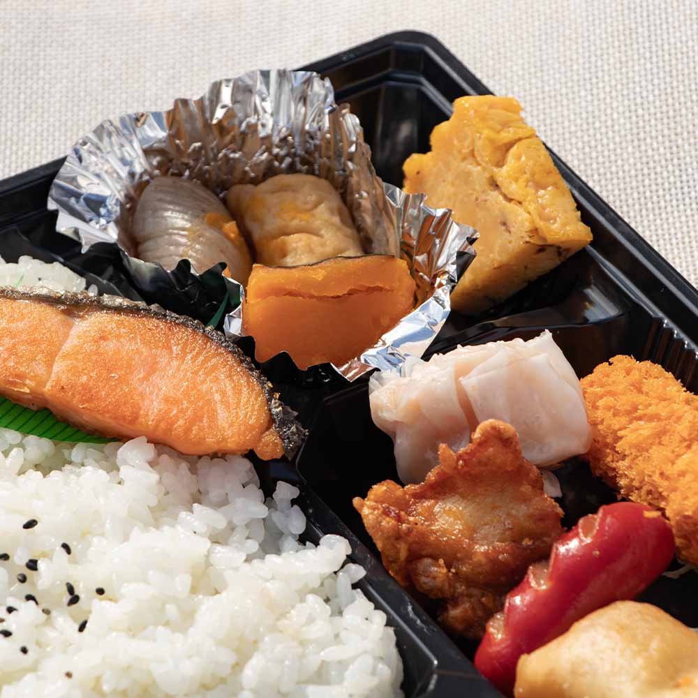 お弁当の写真